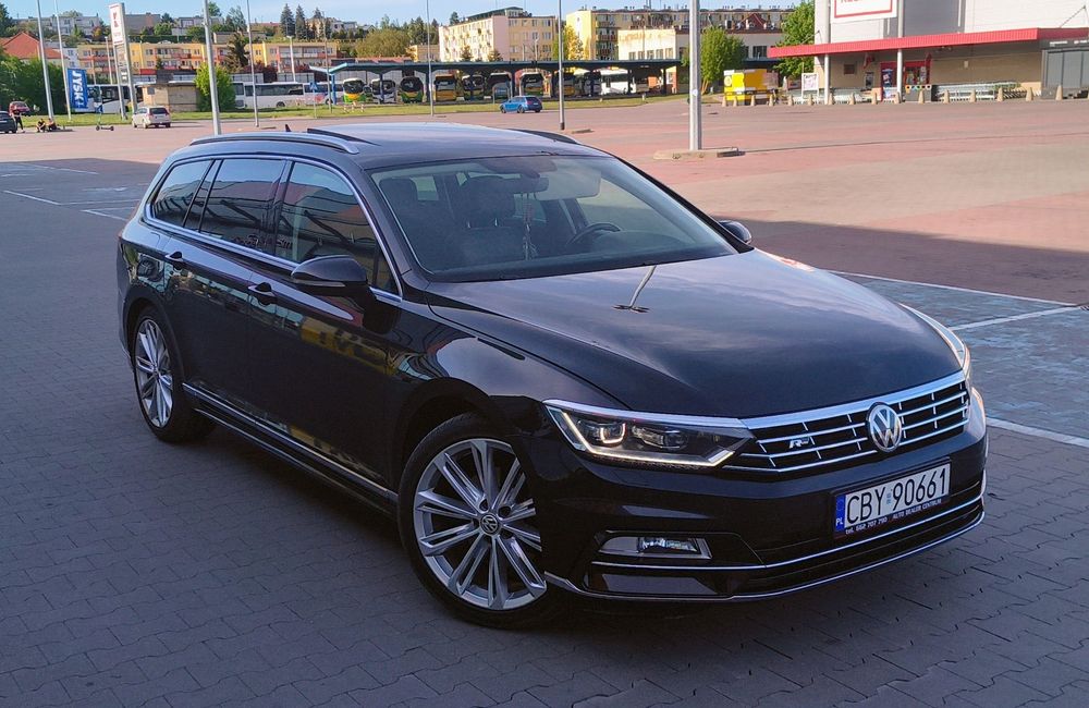 Volkswagen Passat R Line 1.6 diesel Mega doinwestowany na full opcji