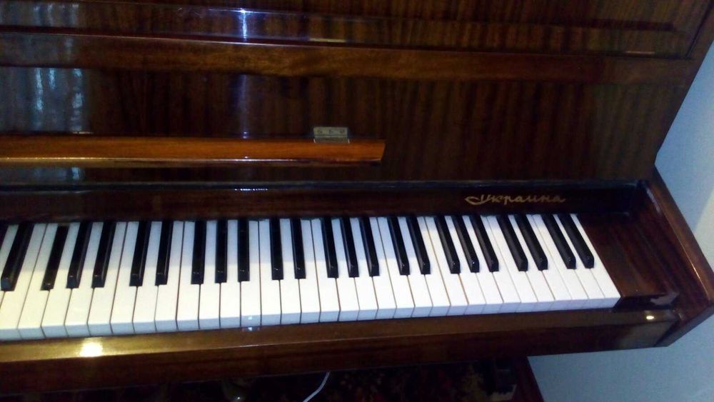 Фортепіано Україна самовивіз