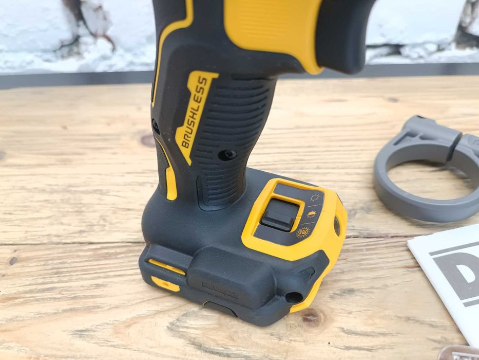 Ударний дриль-шуруповерт Dewalt 20v DCD999 MADE IN MEXICO