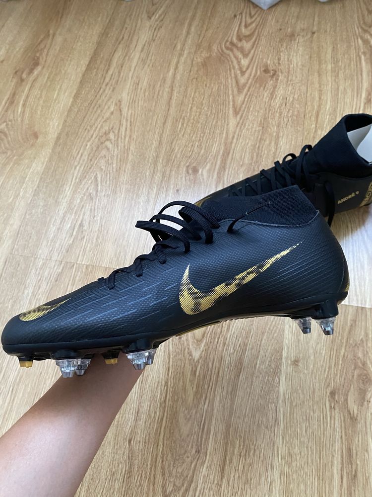 Chuteiras pretas relvado natural Nike