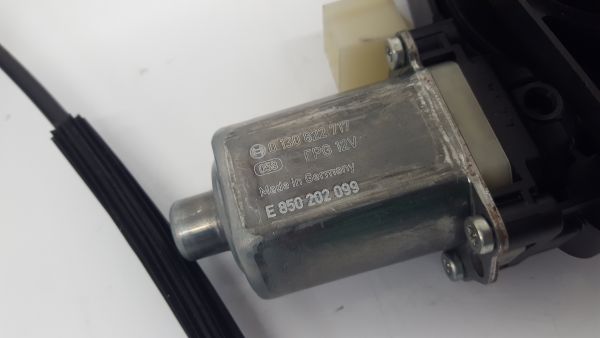 Elevador vidros frente esquerdo SKODA Octavia III Hatchback (5E3)