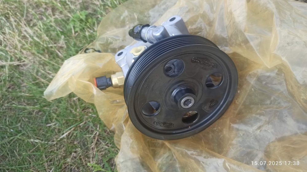 Насос гур гидорусилителя  ford Focus 2