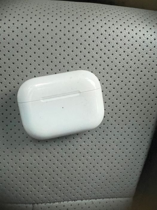 Кейс AirPods Pro