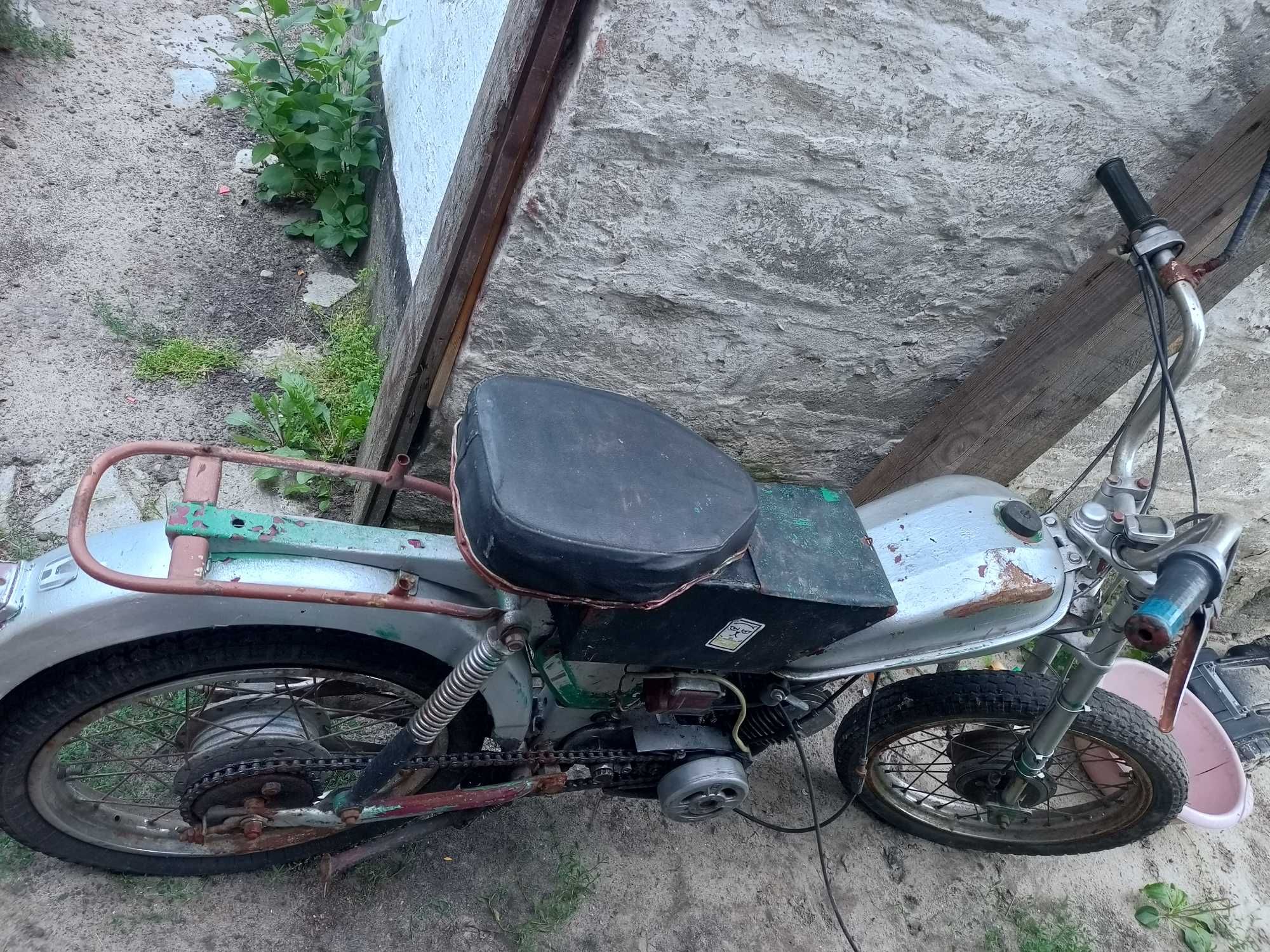 Продам мопед Верховина 4