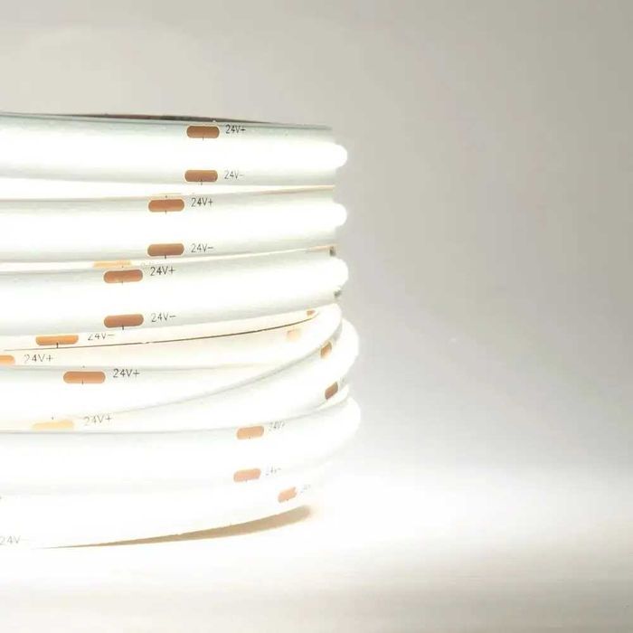 Світлодіодна LED стрічка COB суцільного світіння