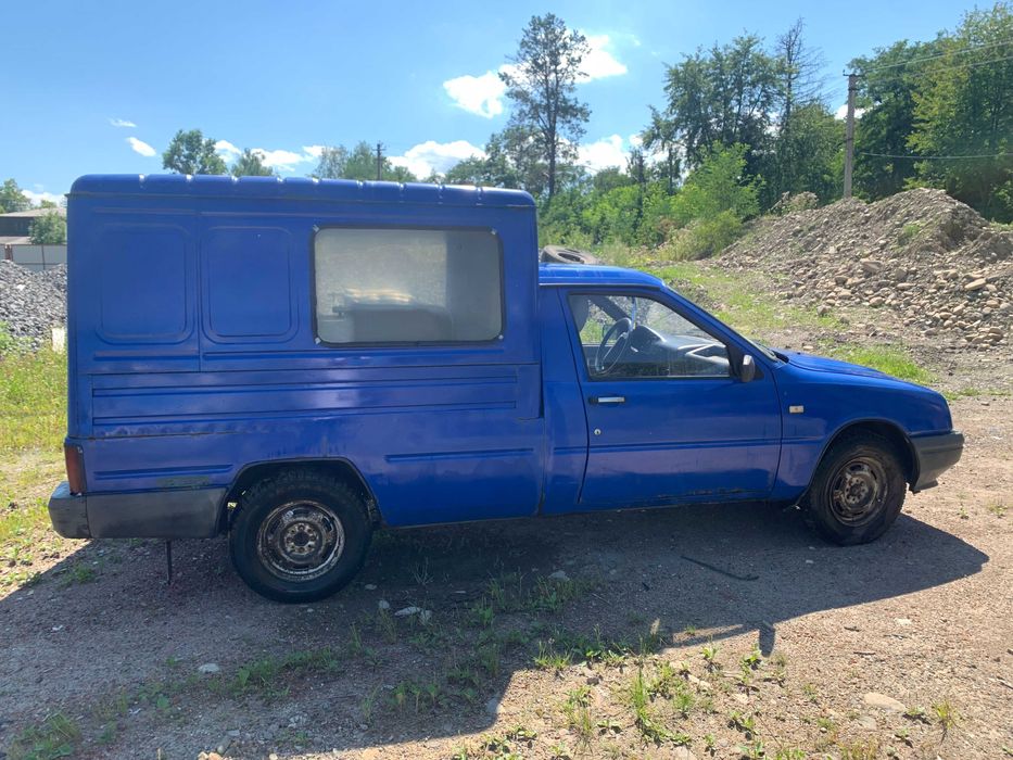 Автомобіль Иж ода 2717