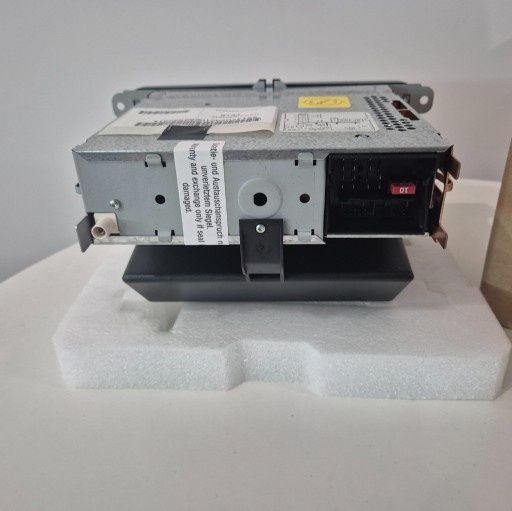 Fabrycznie NOWE Radio VW RCD210 mp3 passat b6 b7 caddy Golf 5 6 jetta