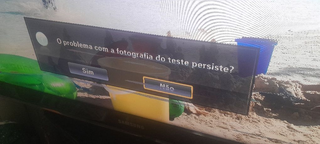 Tv led com comando/ver observações
