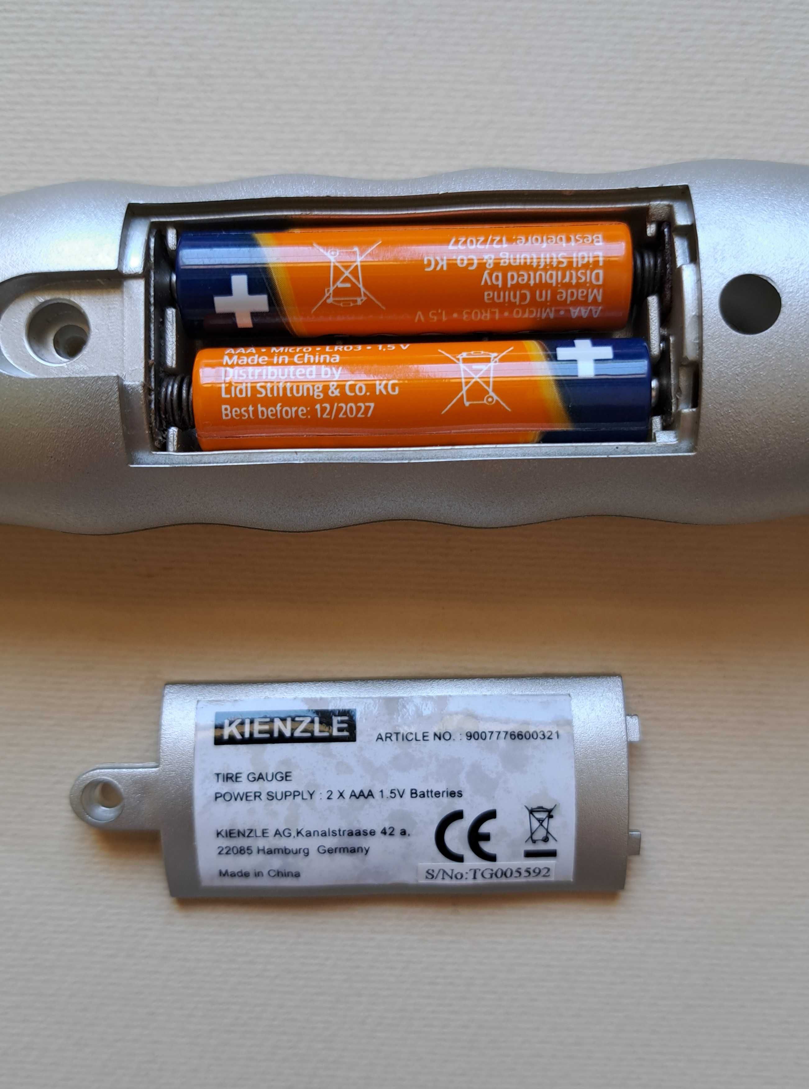 Manometr samochodowy + 4 inne funkcje