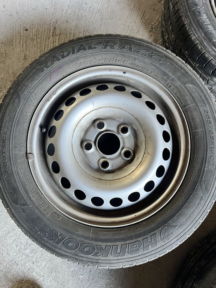 Sprzedam koła od Vw T5 205/65/R16C, felgi z oponami