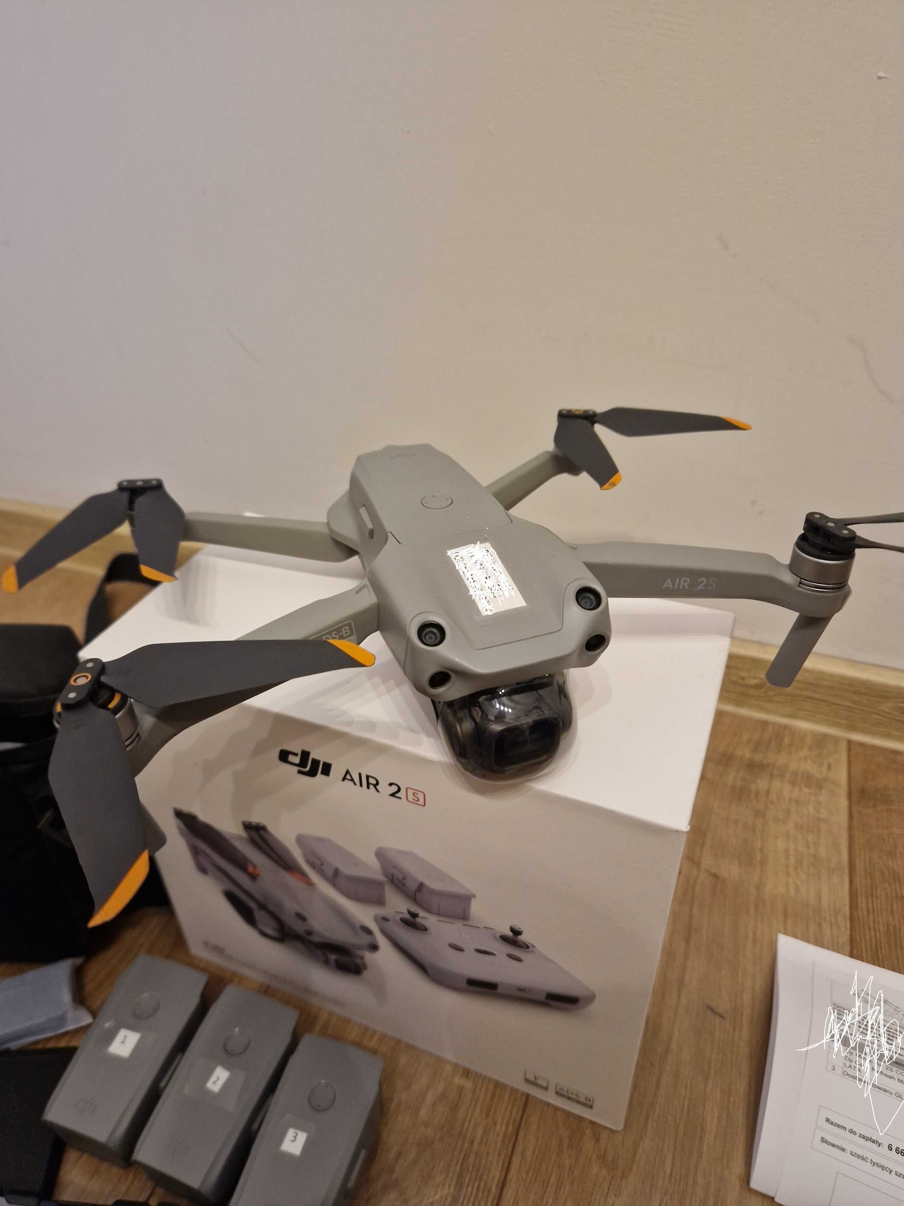 Dron DJI Air 2S Fly More Combo 100% sprawny, 4 baterie, dodatki