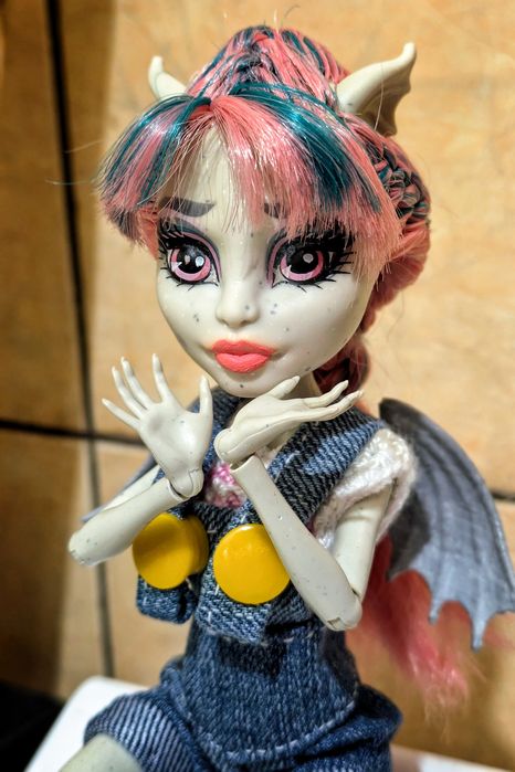 Лялька Монстер Хай Рошель.