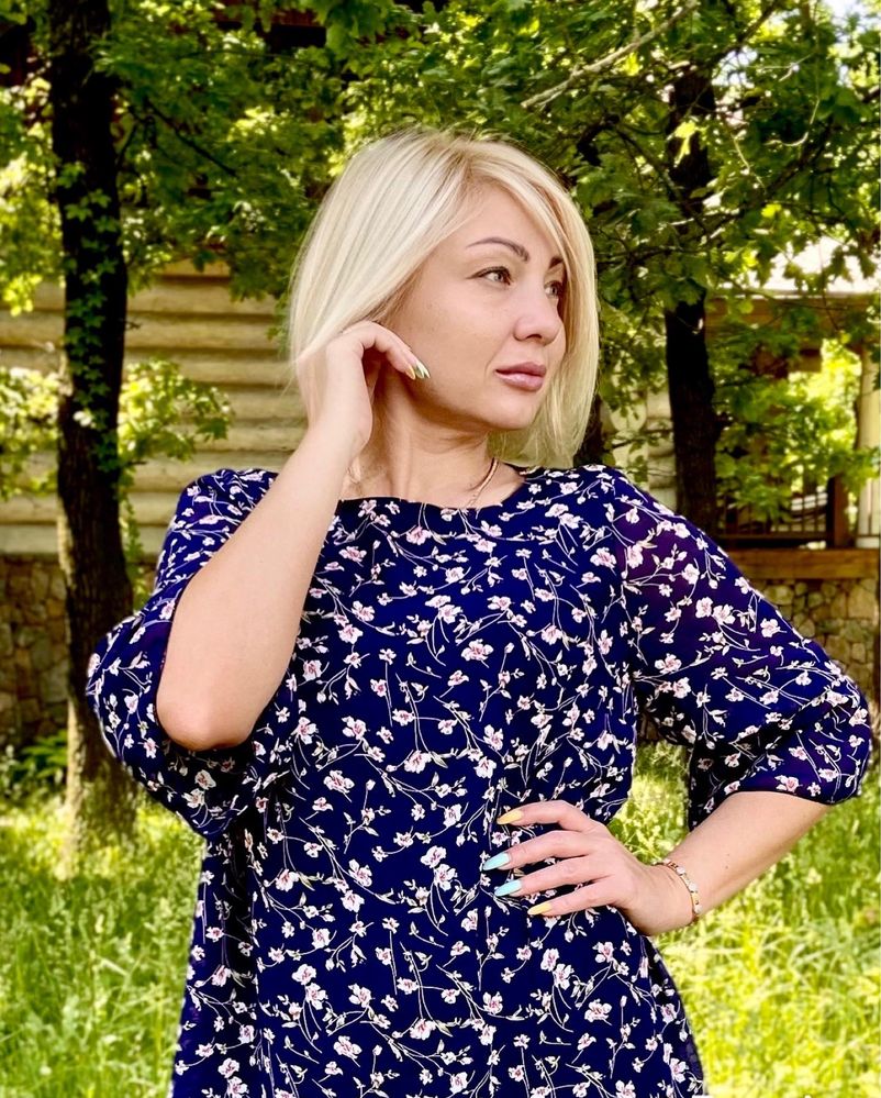 Продам новое шикарное платье..