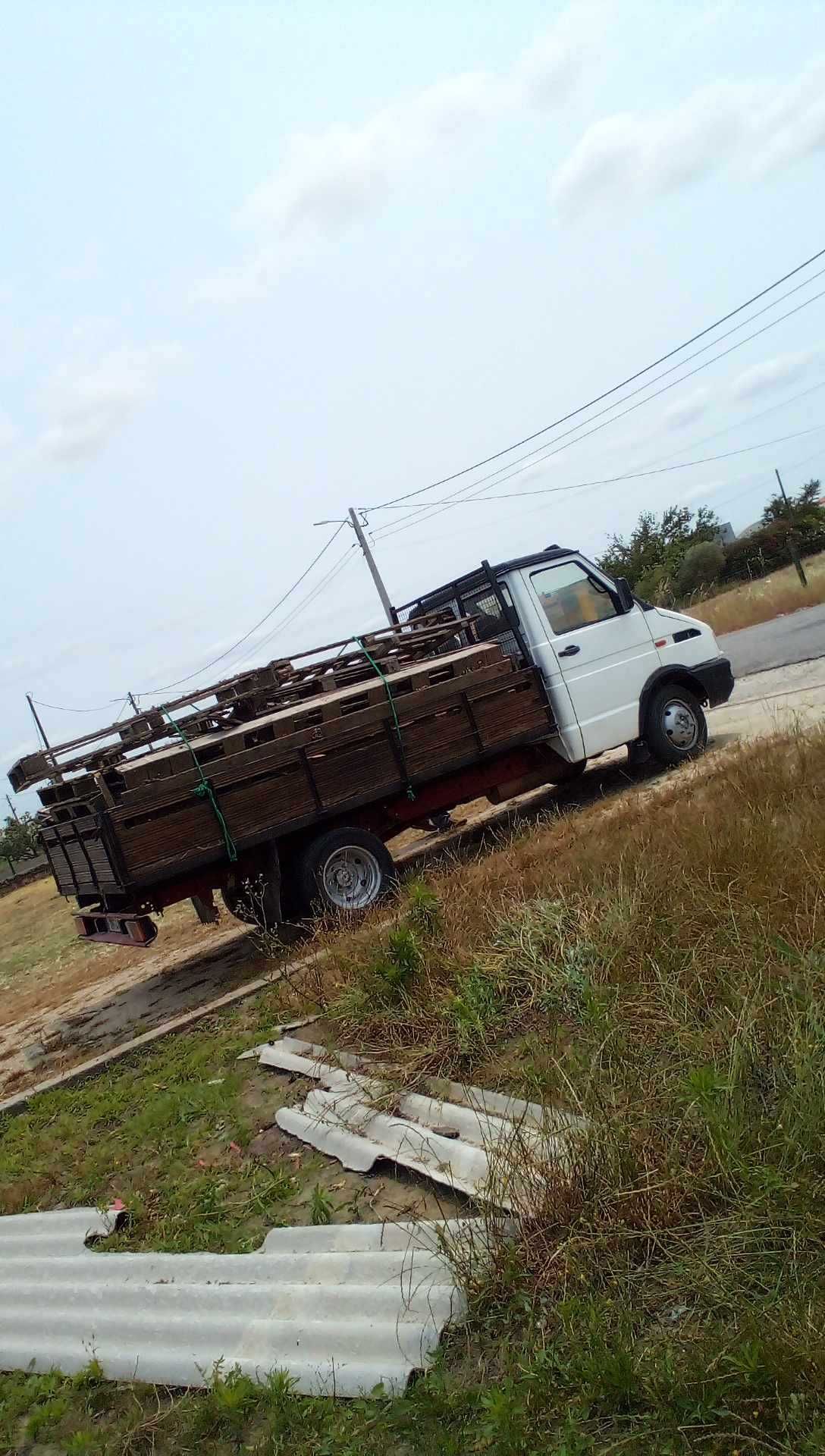 Recolha de Entulhos, Fretes, Limpeza de Monos