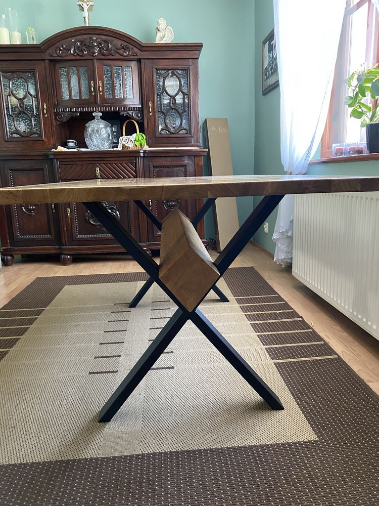 Stół dębowy nowy