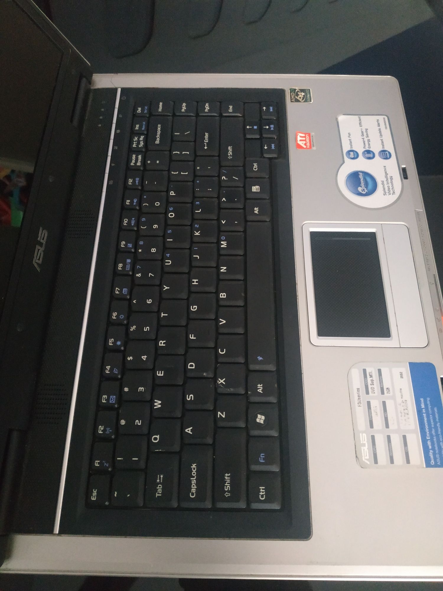 Laptop Asus F3U-AP097