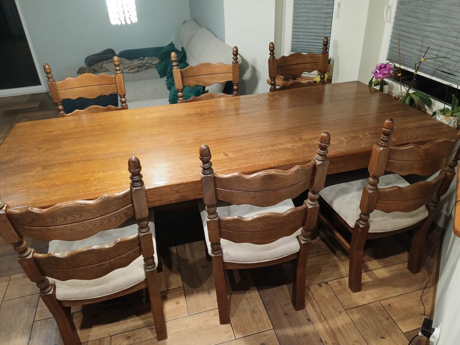 Stół dębowy lite  drewno 110x260 i 10 krzeseł