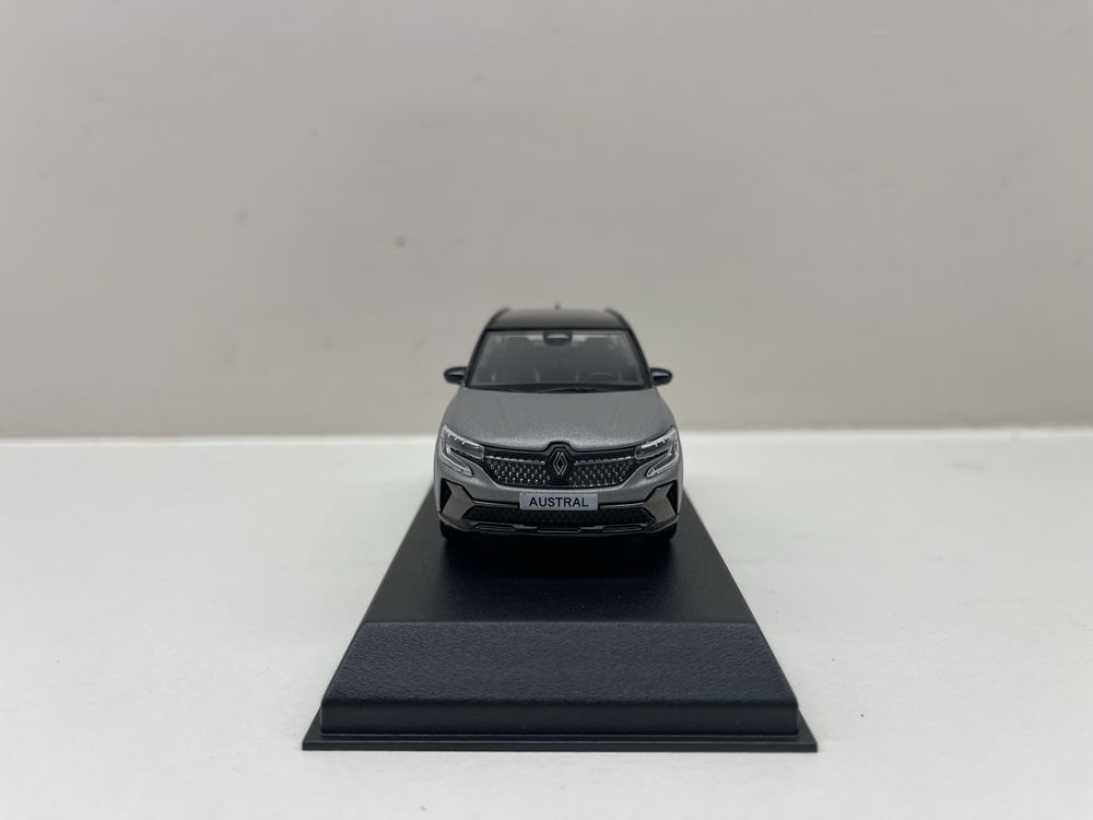 Model modelik miniatura Renault Austral Rolland Garros Norev 1:43