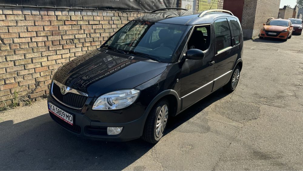 Оренда SKODA Roomster 1.6