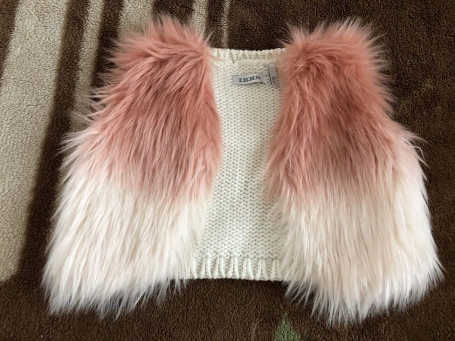 Меховая жилетка, очень нарядная брендовая IKKS