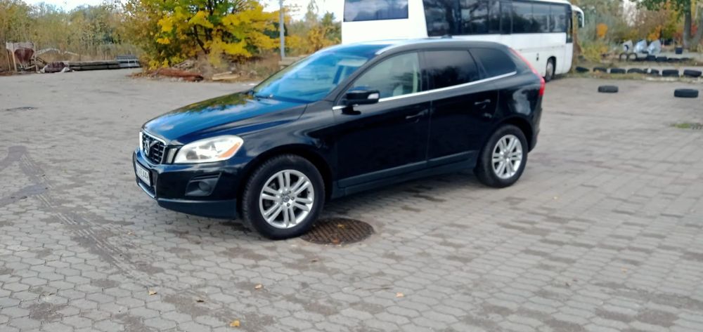 Volvo XC 60 Volvo XC 60, T6 3.0, 304 KM, Benzyna+GAZ