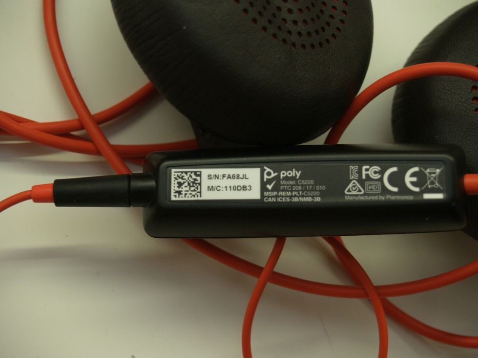 Навушники Plantronics Poly BlackWire C5220 2шт за ціною одних