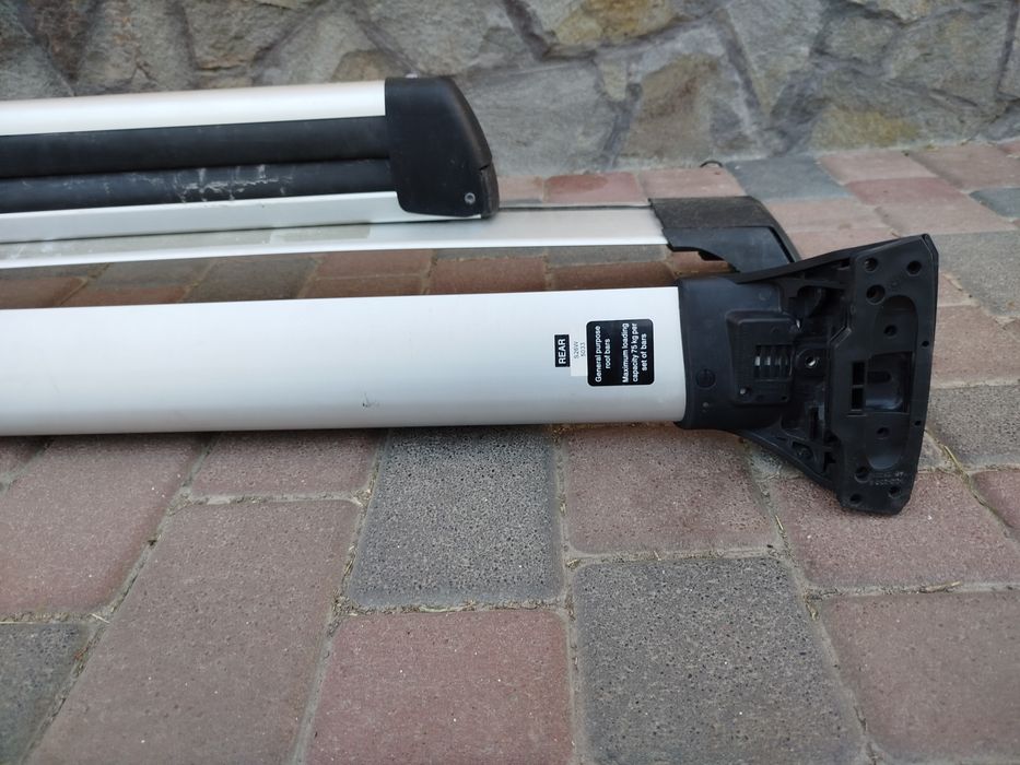 Поперечки до рейлінгів для лиж Thule