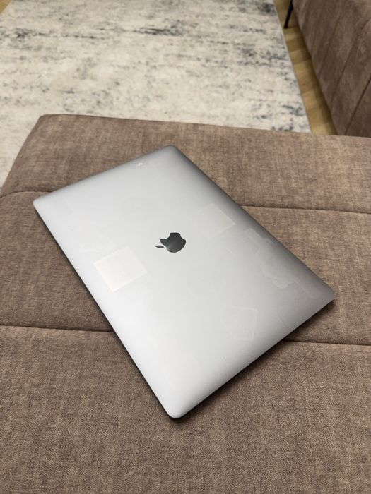 MacBook Pro 2017 15 i7 2.8/ 16GB /512 GB/ Touch Bar / 94% АКБ