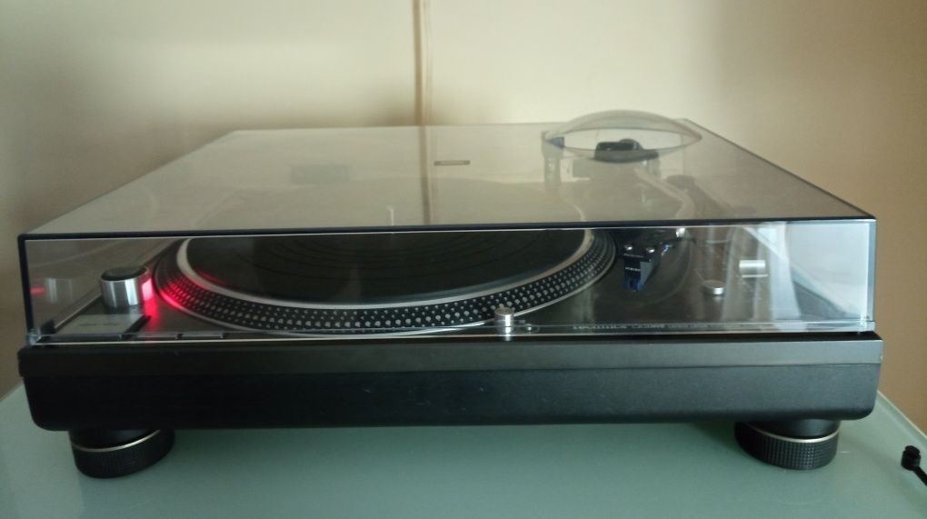 Gira-discos Technics SL-1210M3D excelente