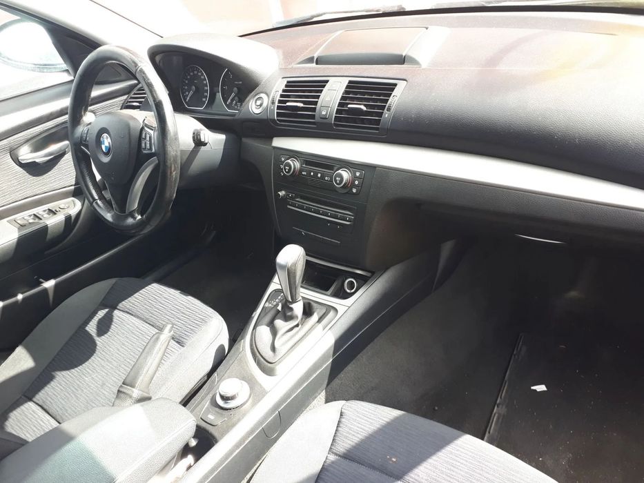 BMW 1 E87 07-11 LIFT 118D 120D 2.0 D KRATKA NAWIEWU ŚRODKOWA