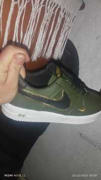 Vendo 2 pares de sapatihlas