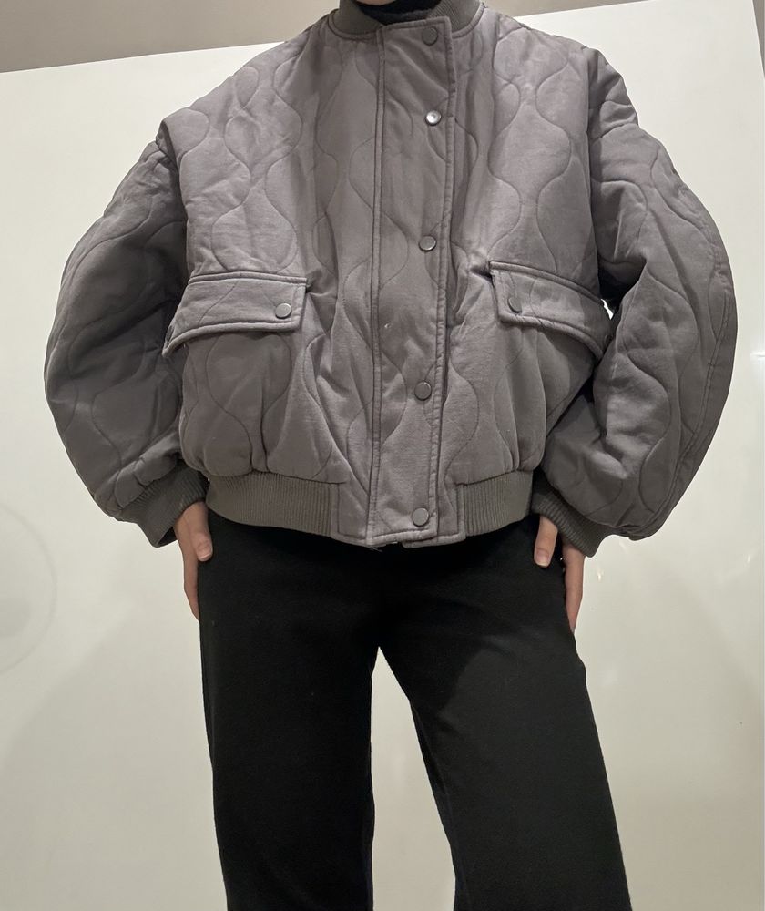 Бомбер куртка стьобана  в стилі Zara