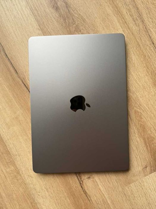 Apple Macbook Air 13" M2