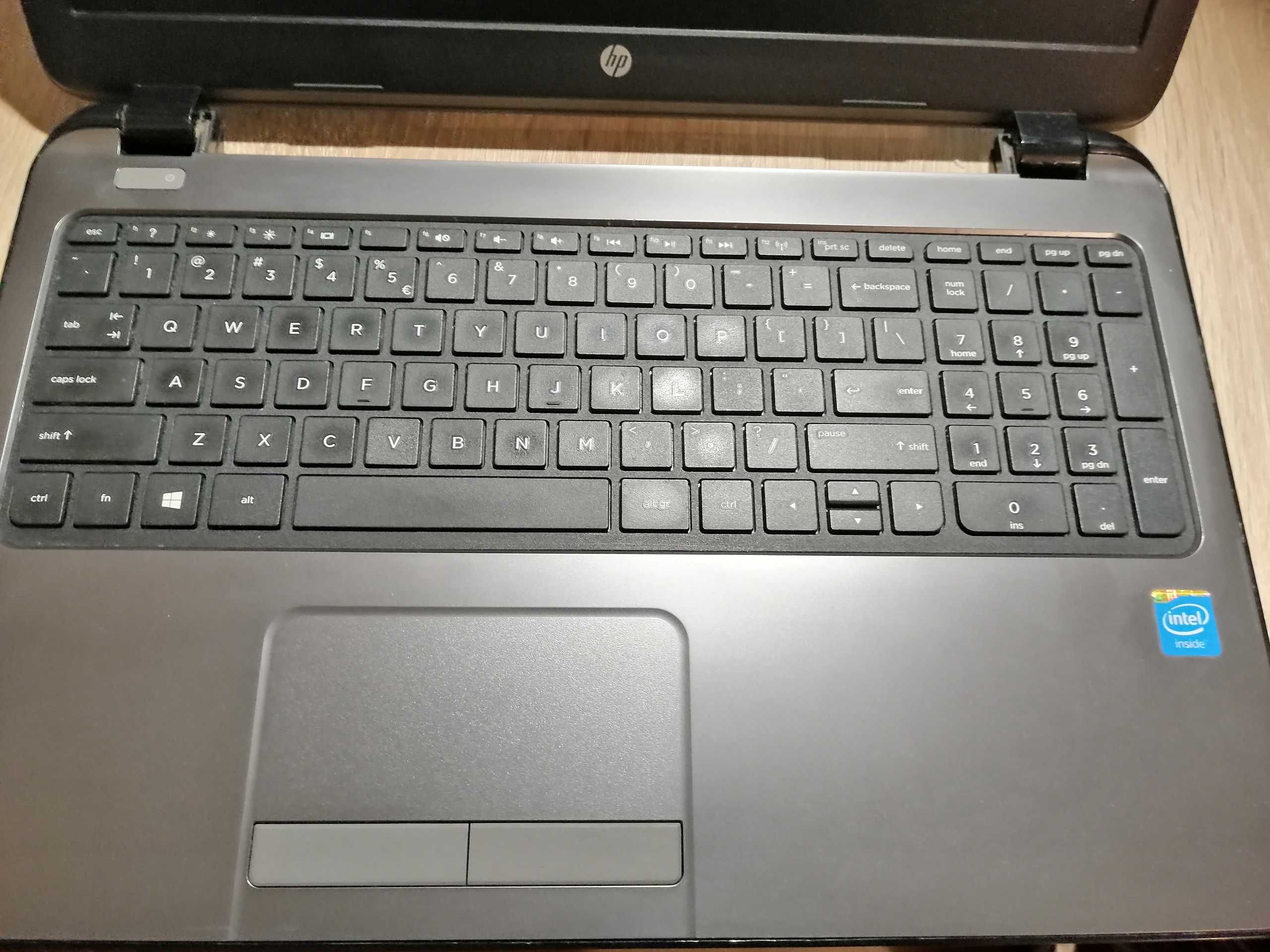 Laptop - HP 250 G3 - 2 GB RAM, Dysk SSD 120 GB, WINDOWS 8.1