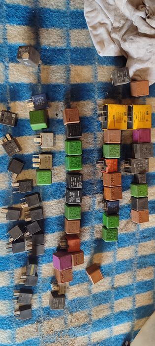 Реле на Опель вектора,омега итд цена 500гривен за всё