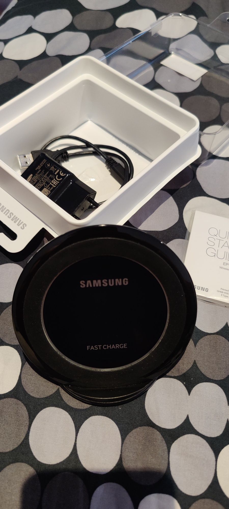 Samsung Wireless charger fast charge