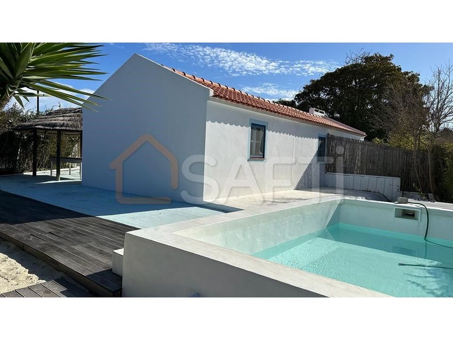 Moradia A Venda Na Praia Do Pego