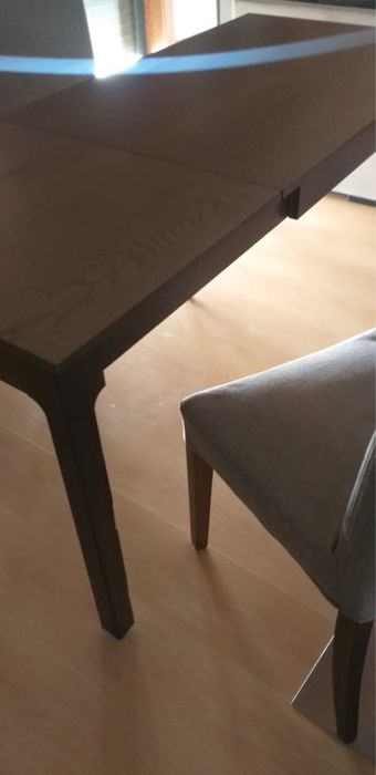 Mesa sala com cadeiras