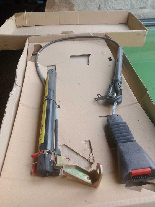 Pré-Tensor Frente Esquerdo Opel Corsa B