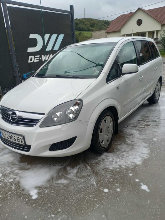 Opel zafira 2011