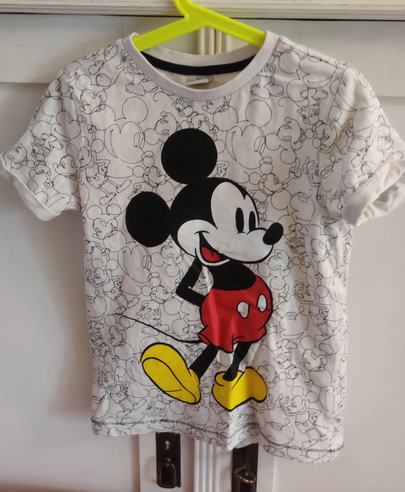 T-Shirt koszulka z krótkim rękawem Mickey Mouse Disney F&F 6-7 lat 122