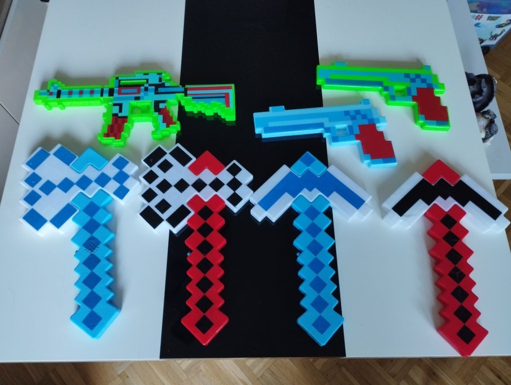 Zestaw Minecraft, miecz, pistolet, karabin, topór