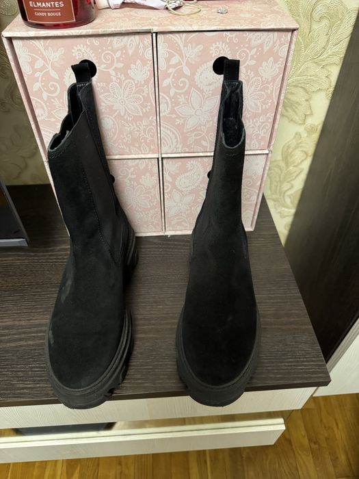 Женские ботинки KAZAR 37 размер