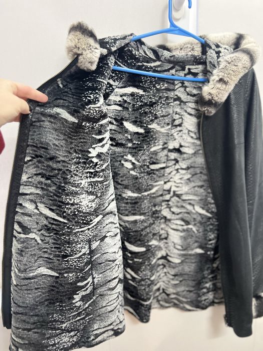 Куртка Gian Ferre із нат.шкіри, двостороння, тиснення змія, 2xl, 54/56