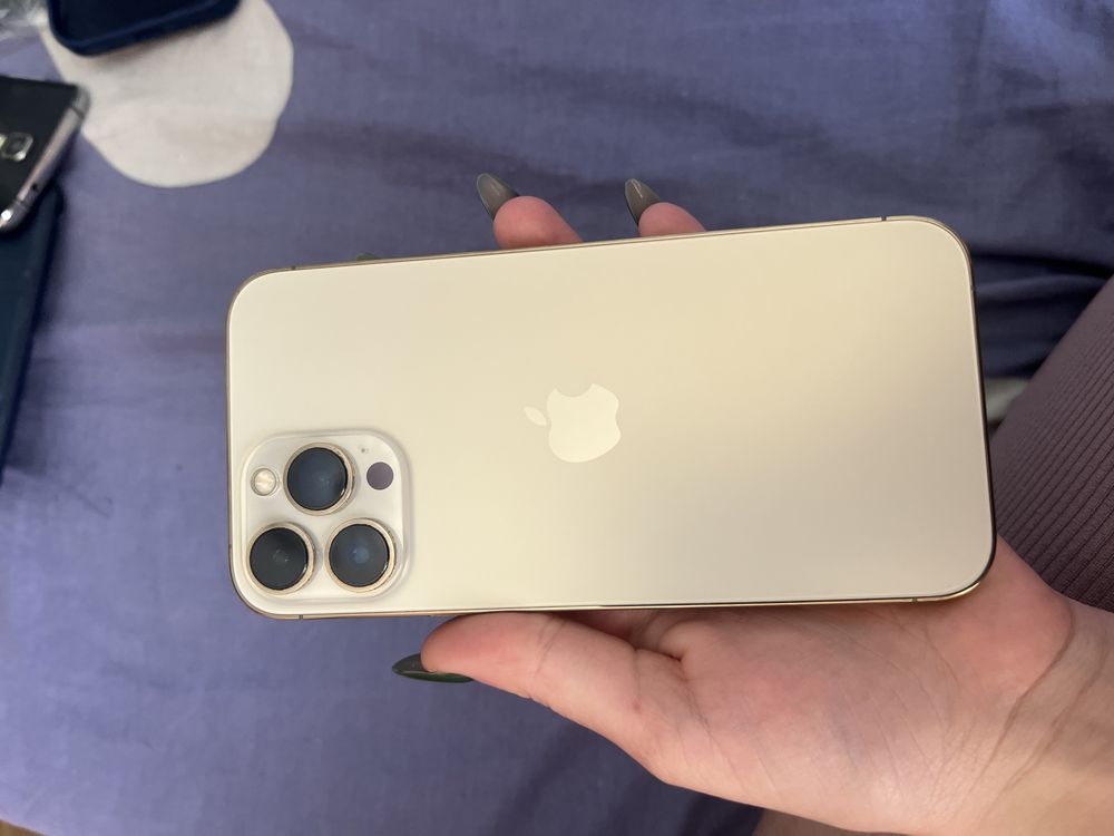 Продам техніку Apple заблоковану і старі андроїди як донори