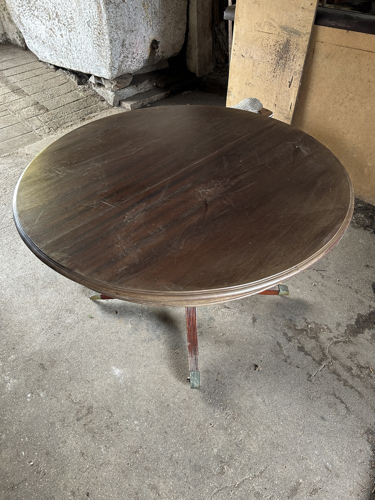 Mesa de sala de jantar