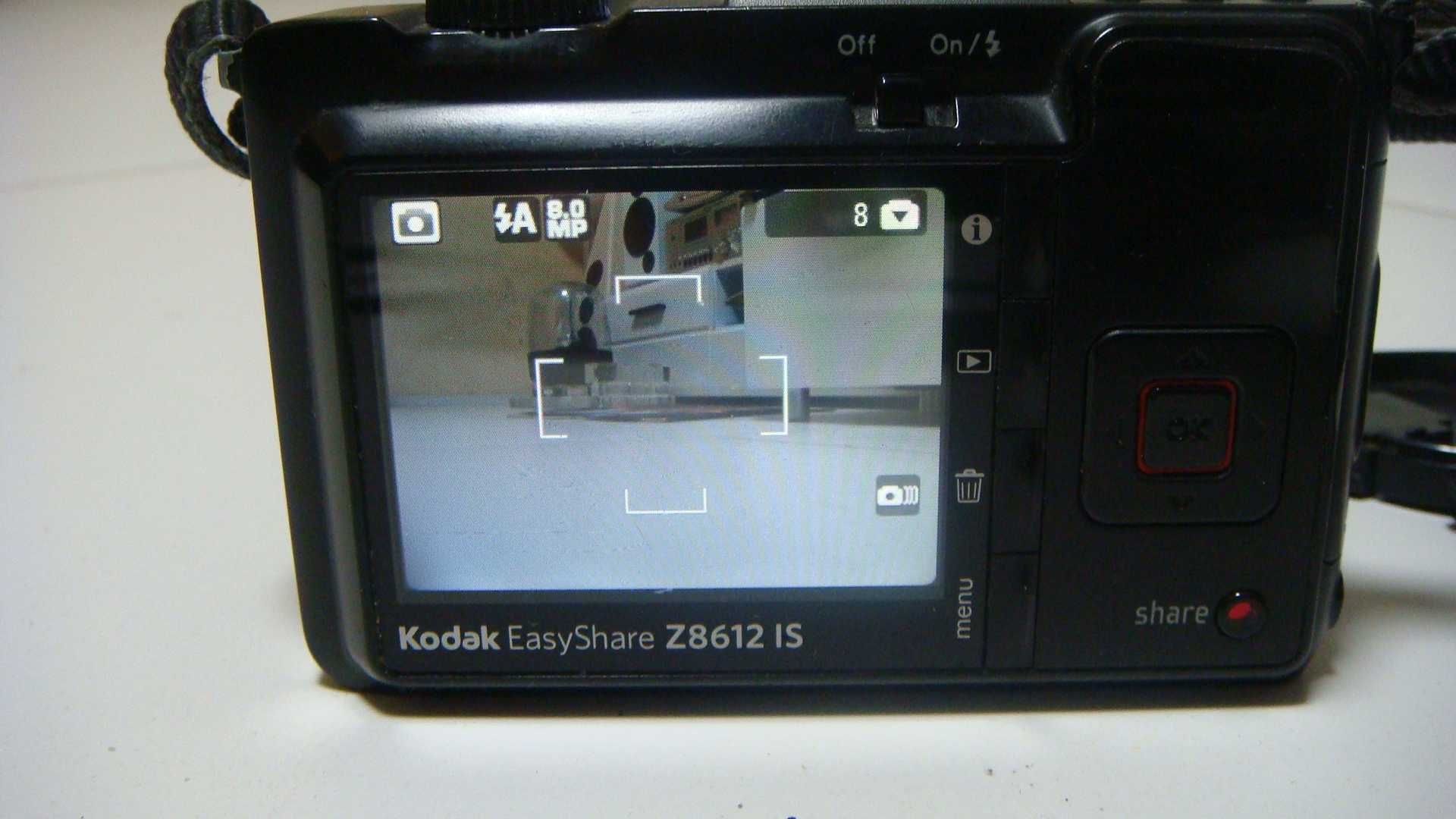 Kodak EasyShare Z8612 IS