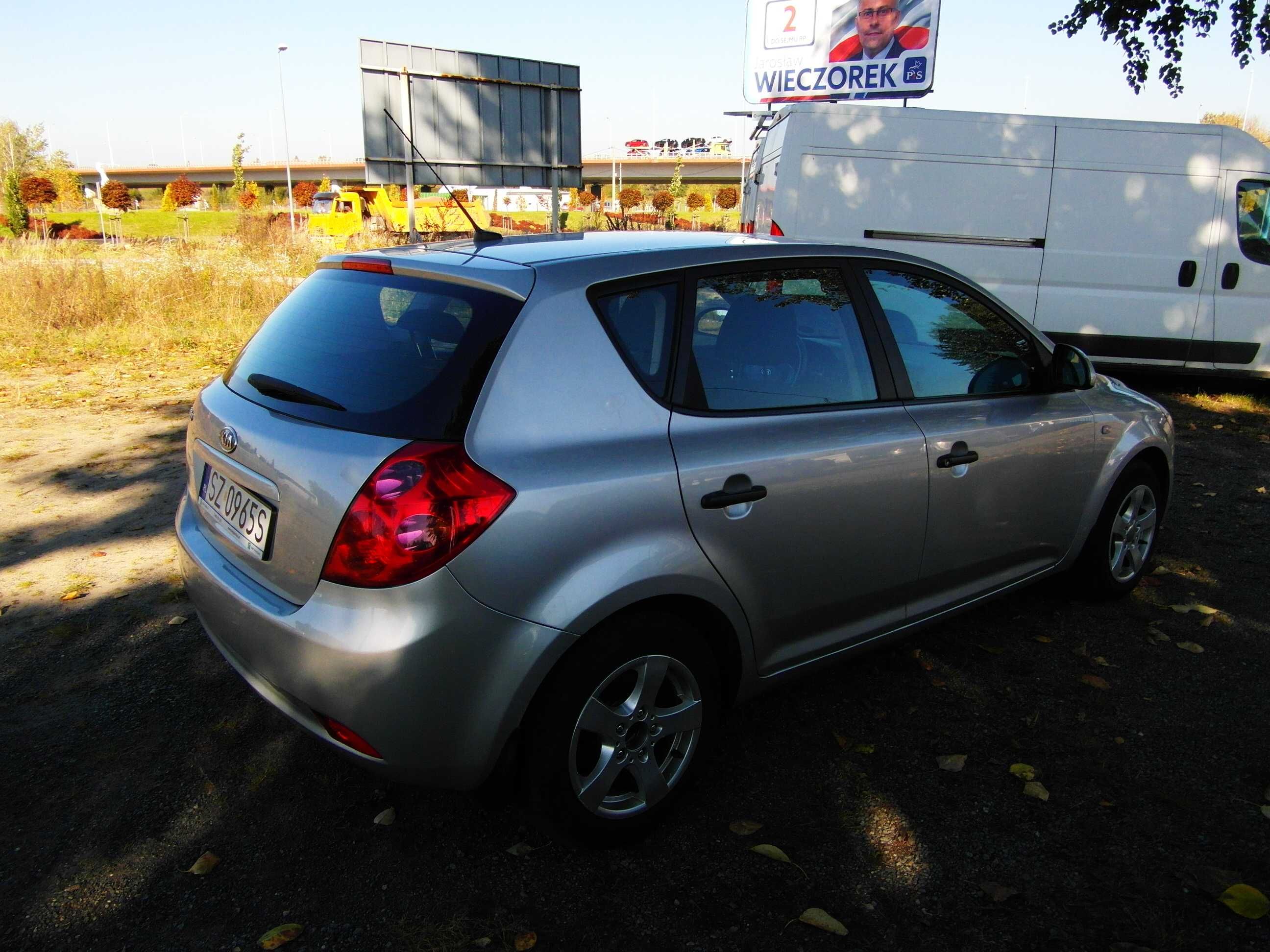 Kia CEED 2009r 1,4i Srebrna Zadbana Zarejestrowana +OC woj.Śląskie