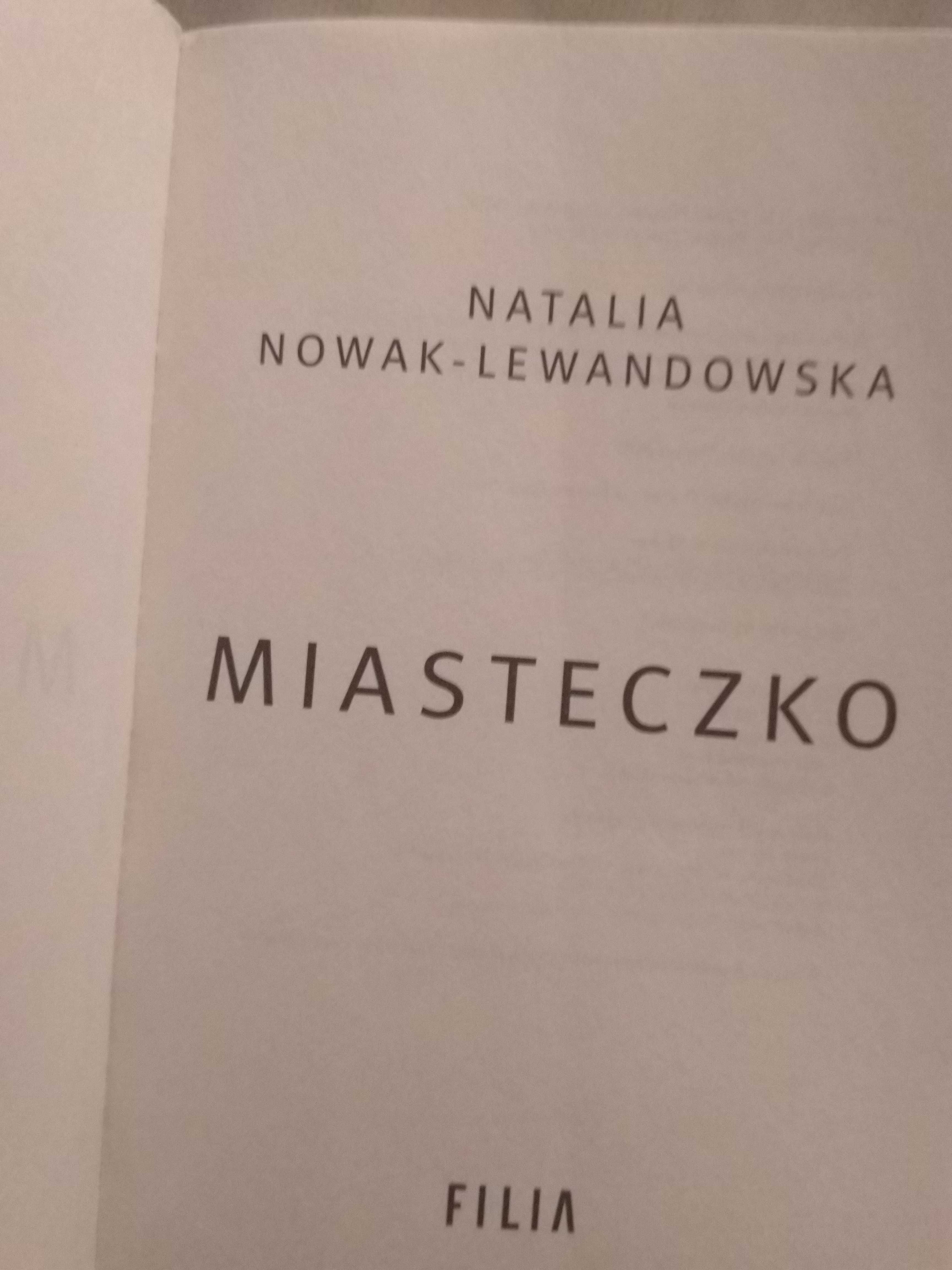 MIASTECZKO - Natalia Nowak-lewandowska