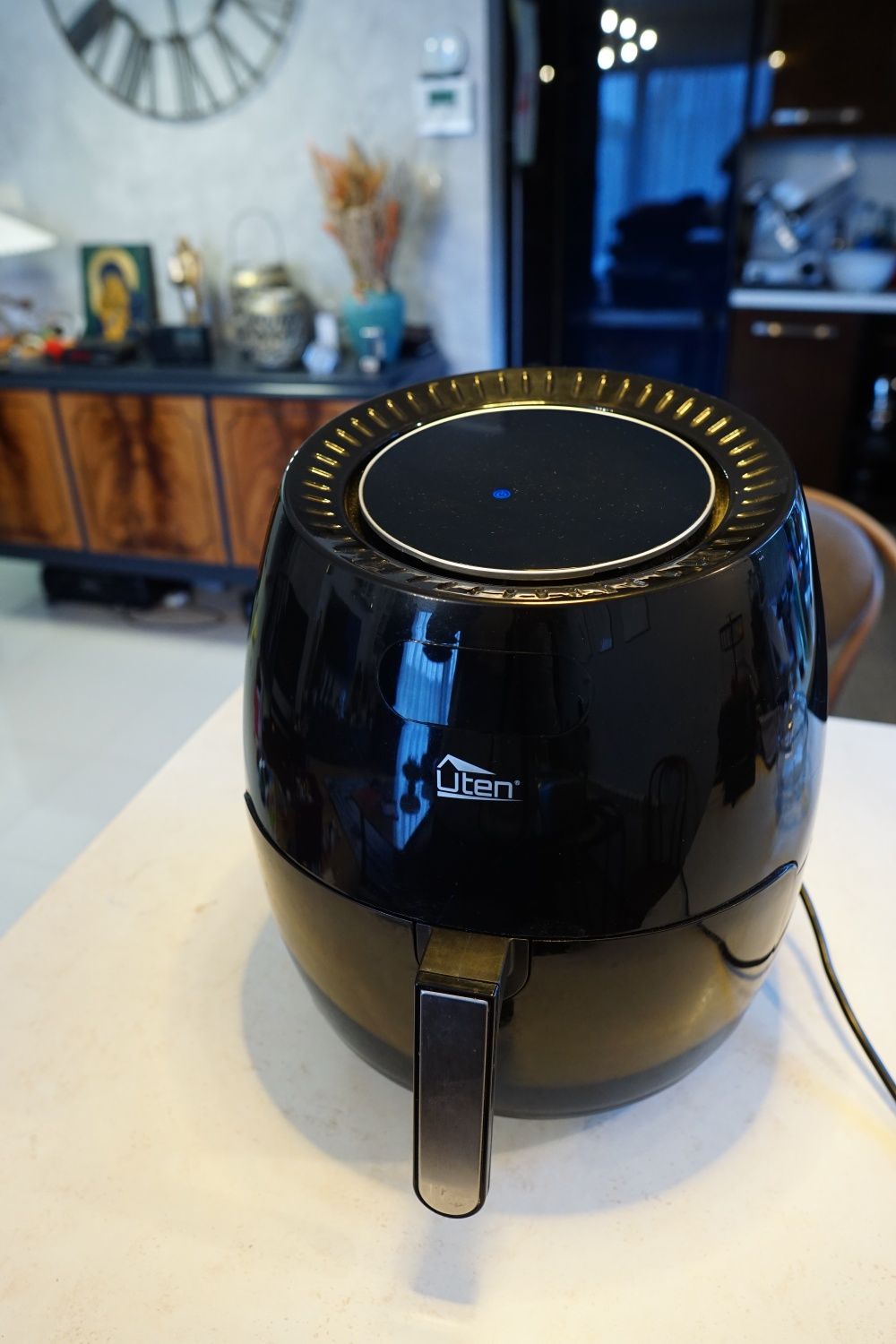 Frytkownica beztłuszczowa air fryer Uten HF-1088TS 1800 W